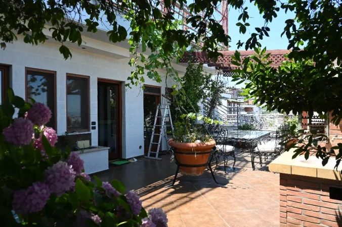 Shitje, Penthouse 3+1+3, Kodra e Diellit