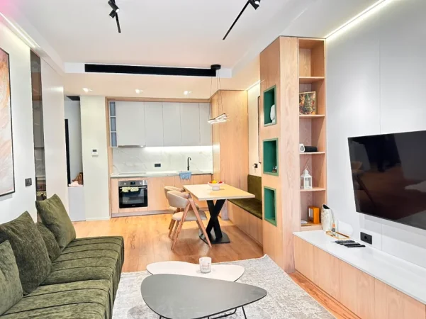 Tirane, jepet me qera apartament 1+1 Kati 10, 75 m² 900 € (Mine Peza)