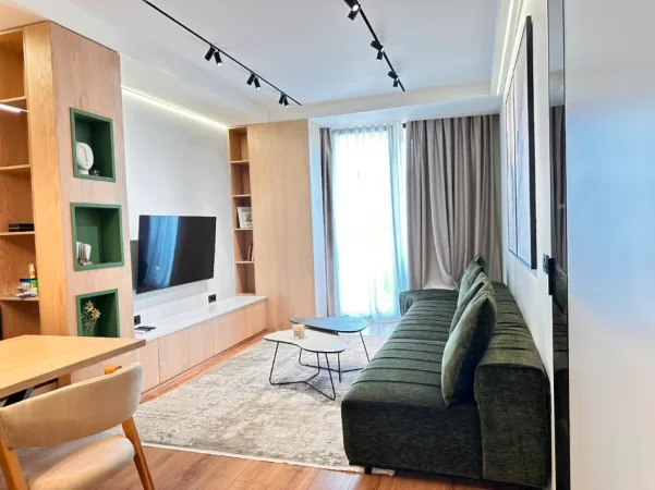Tirane, jepet me qera apartament 1+1 Kati 10, 75 m² 900 € (Mine Peza)