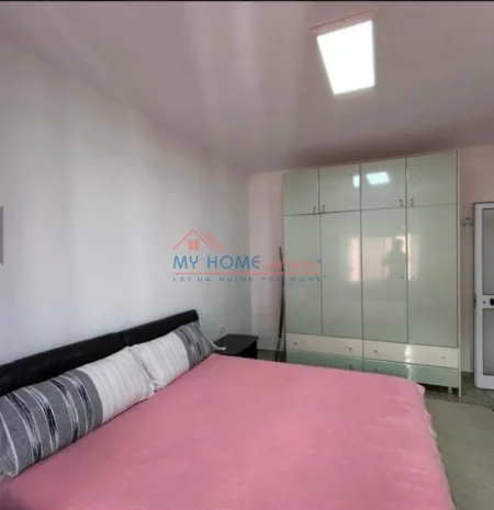 Tirane, jepet me qera apartament 2+1+Ballkon Kati 4, 80 m² 550 € (Rruga e Dibres)