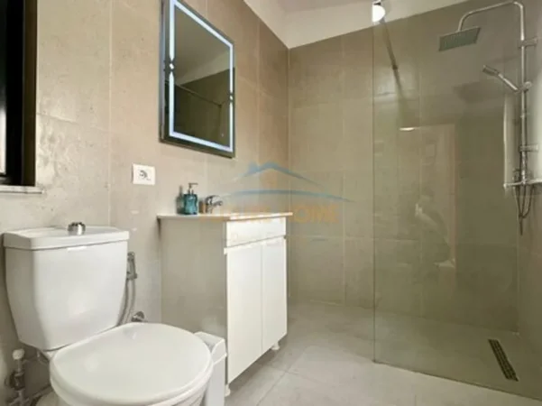 Tirane, jepet me qera apartament 2+1+Ballkon Kati 4, 76 m² 750 € 