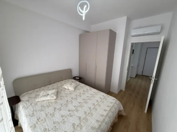 Tirane, jepet me qera apartament 1+1 Kati 6, (Ali Demi)