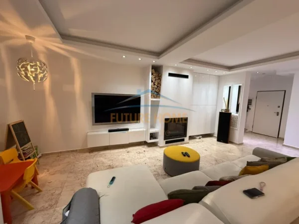 Tirane, shitet apartament 3+1+Ballkon Kati 2, 138 m² 410.000 € 