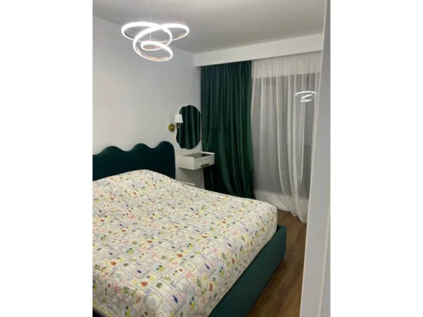 Tirane, jepet me qera apartament 1+1+Ballkon Kati 5, 72 m² 551 € 