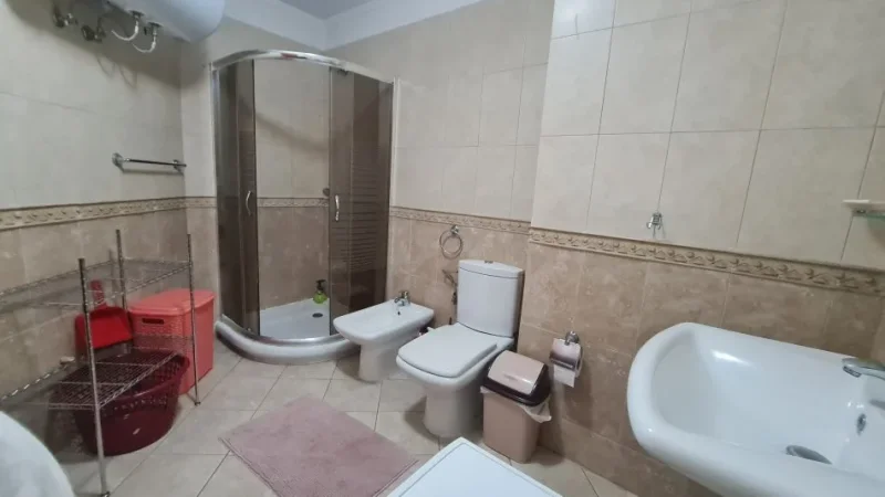Tirane, jepet me qera apartament 2+1+Ballkon Kati 3, 115 m² 660 € (Don Bosko)