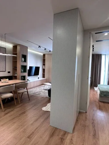 Tirane, jepet me qera apartament 1+1+Aneks+Ballkon Kati 10, 75 m² 900 € (Rruga Fortuzi , Rruga mine peza)