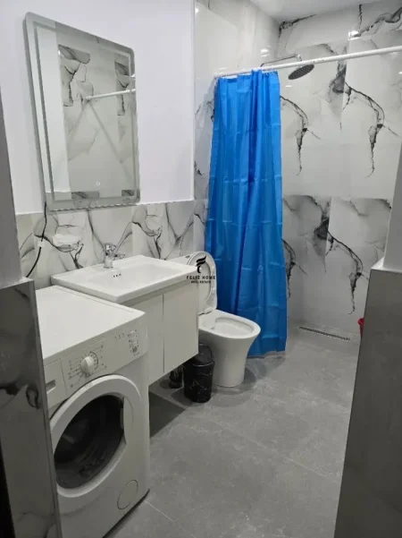 Tirane, jepet me qera apartament 1+1 Kati 1, 65 m² 450 € (VILAT GJERMANE)