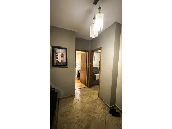 Tirane, jepet me qera apartament 1+1 Kati 5, 70 m² 600 € (Ish Parku ENT143383)