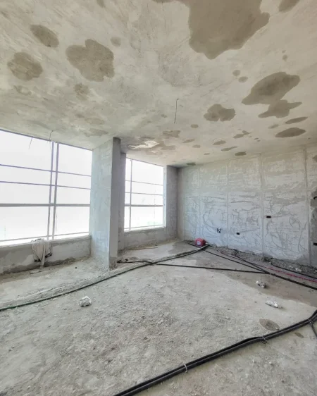 Tirane, shes apartament 2+1+Ballkon Kati 2, 116 m² 180.000 € (Bulevardi i Ri)