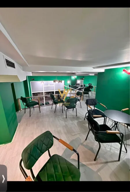 Tirane, jepet me qera lokal Kati 0, 100 m² 620 € (PALLATET CABEJ)