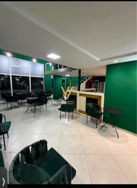 Tirane, jepet me qera lokal Kati 0, 100 m² 620 € (PALLATET CABEJ)