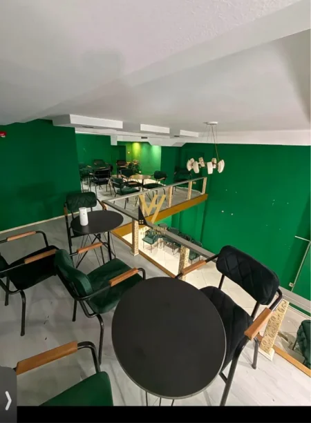 Tirane, jepet me qera lokal Kati 0, 100 m² 620 € (PALLATET CABEJ)