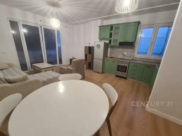 Tirane, jepet me qera apartament 2+1 Kati 9, 105 m² 600 € (Yzberisht SPEED143389)