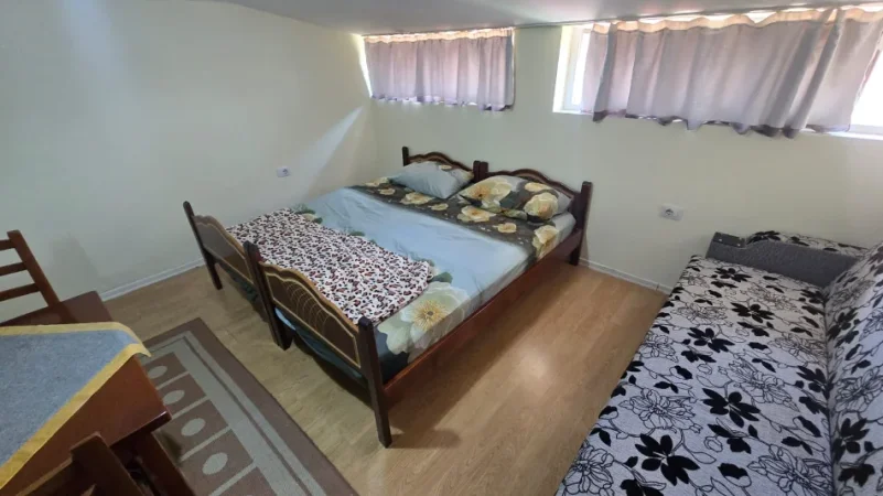 Tirane, jepet me qera garsonier 1+1 Kati 5, 40 m² 260 € (selvia)