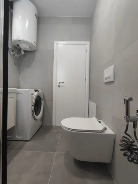 Tirane, jepet me qera apartament 2+1 Kati 2, 90 m² 800 € (RRUGA FORTUZI)