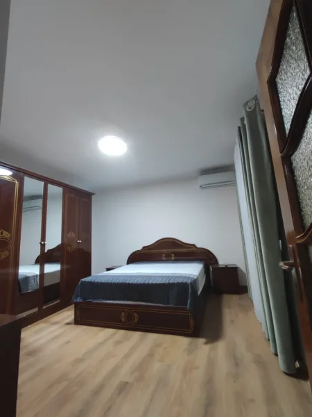 Tirane, jepet me qera apartament 2+1 Kati 2, 90 m² 800 € (RRUGA FORTUZI)