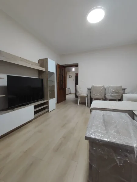Tirane, jepet me qera apartament 2+1 Kati 2, 90 m² 800 € (RRUGA FORTUZI)