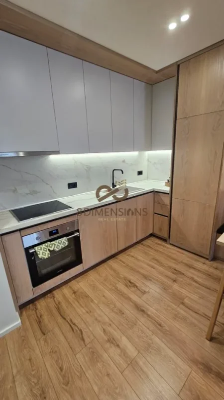 Tirane, jepet me qera apartament 1+1+Ballkon Kati 10, 75 m² (Mine Peza)
