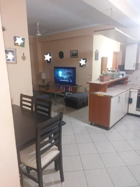 Tirane, shitet apartament 2+1+Aneks+Ballkon Kati 5, 100 m² 150.000 € (Yzberisht)