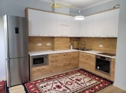 Tirane, jepet me qera apartament 2+1+Aneks+Ballkon Kati 6, 86 m² 600 € (RRUGA 5 MAJI)