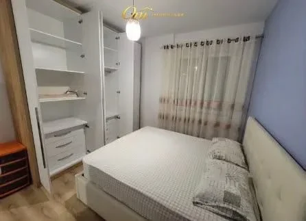 Tirane, jepet me qera apartament 2+1+Aneks+Ballkon Kati 6, 86 m² 600 € (RRUGA 5 MAJI)