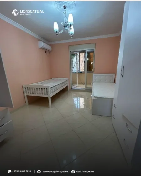 Tirane, jap me qera apartament 2+1+Ballkon , 85 m² 650 € 