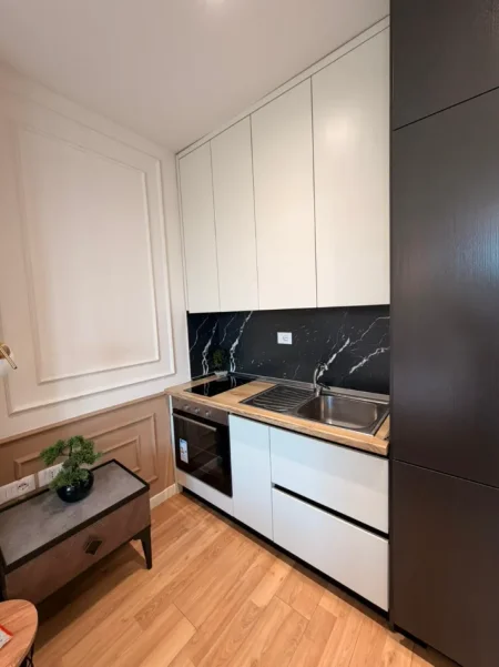 Tirane, shitet garsonier Kati 10, 42 m² 125.000 € (square 21)