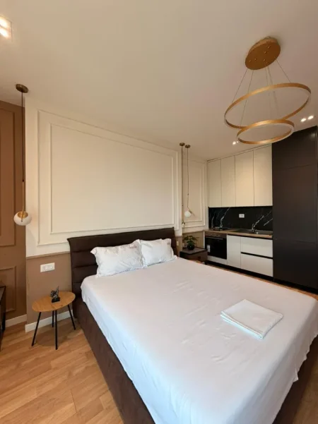 Tirane, shitet garsonier Kati 10, 42 m² 125.000 € (rruga e kavajes , 21 Dhjetori)