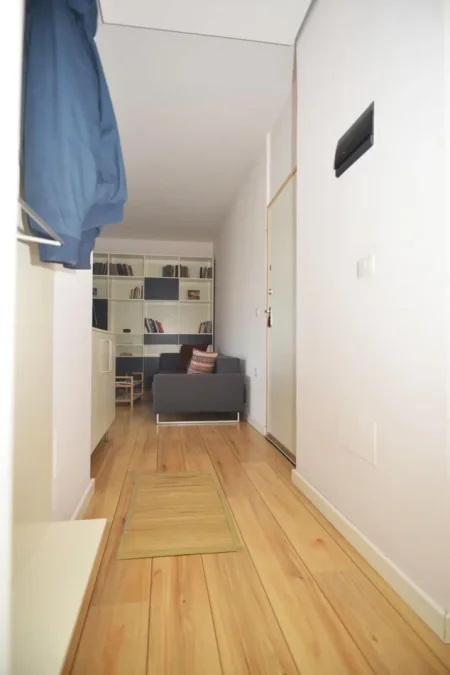 Tirane, jepet me qera apartament 1+1 Kati 8, 80 m² 600 € (Kompleksi Halili)