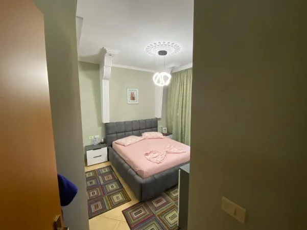 Tirane, shitet apartament 2+1 Kati 7, 99 m² 198.000 € (Kinostudio)