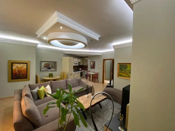 Tirane, shitet apartament 2+1 Kati 7, 99 m² 198.000 € (Kinostudio)