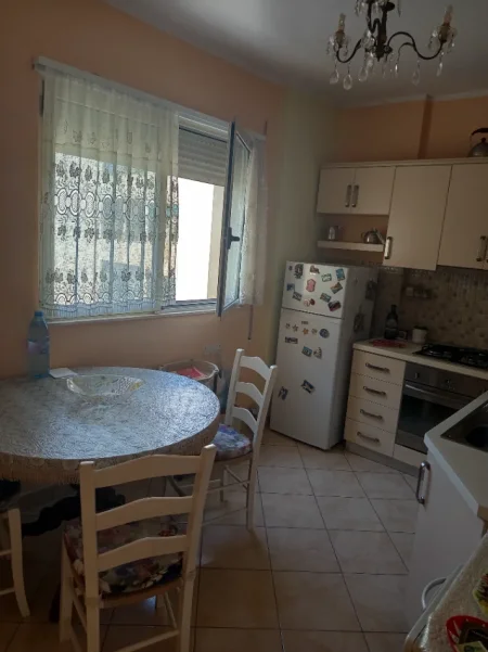 Durres, shes apartament 2+1+Aneks+Ballkon Kati 5, 106 m² (Rruga Taulantia)
