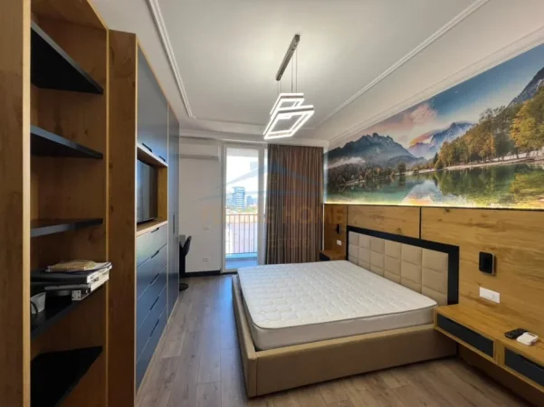 Tirane, jepet me qera apartament 1+1 Kati 4, 89 m² 800 € 