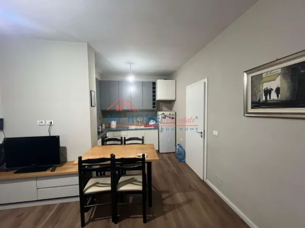 Tirane, shitet apartament 1+1+Ballkon Kati 5, 54 m² 105.000 € (Misto Mame)