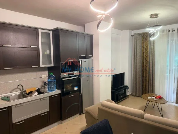 Tirane, jepet me qera apartament 1+1+Ballkon Kati 2, 65 m² 350 € (Rruga Muhamed Deliu)