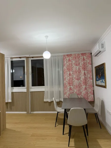 Tirane, jepet me qera apartament 1+1 Kati 5, 75 m² 500 € (Astir)
