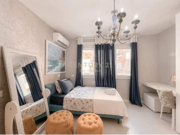 Tirane, jepet me qera apartament 2+1+Ballkon Kati 2, 91 m² 1.100 € 