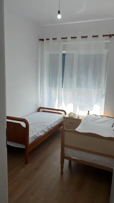Tirane, jepet me qera apartament 2+1+Ballkon Kati 7, 95 m² 520 € (Pasho Hysa)
