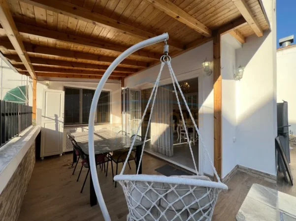 Tirane, jepet me qera apartament 1+1+Verande,  Kati 8, 65 m² 750 € (Ish Dogana)