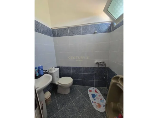Durres, shitet shtepi Vile 3 Katshe , 210 m² 190.000 € (Durres)