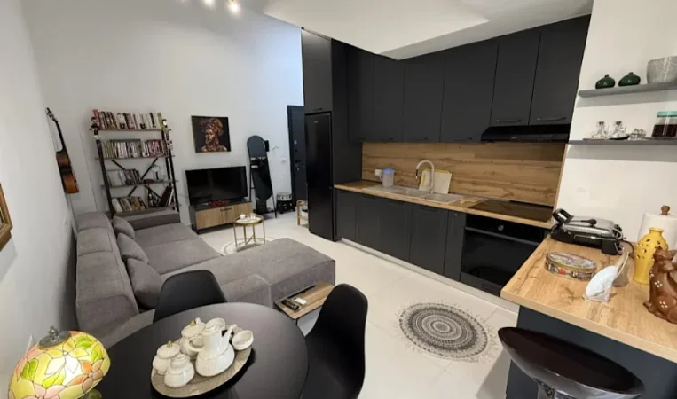 Tirane, shitet apartament 1+1 Kati 5, 64 m² 100.000 € 