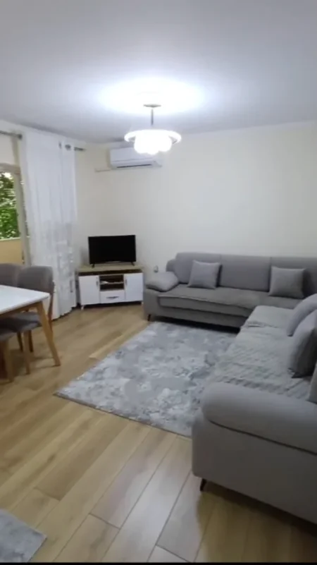 Shqiperi, shitet apartament 1+1+Aneks+Ballkon Kati 3, 60 m² 158.000 € (Rruga e Elbasanit)