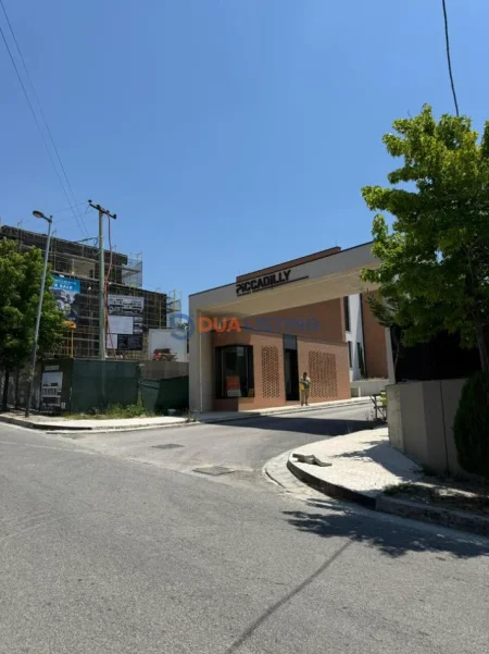 Tirane, shitet 3+1 , 224 m² 500.000 € 