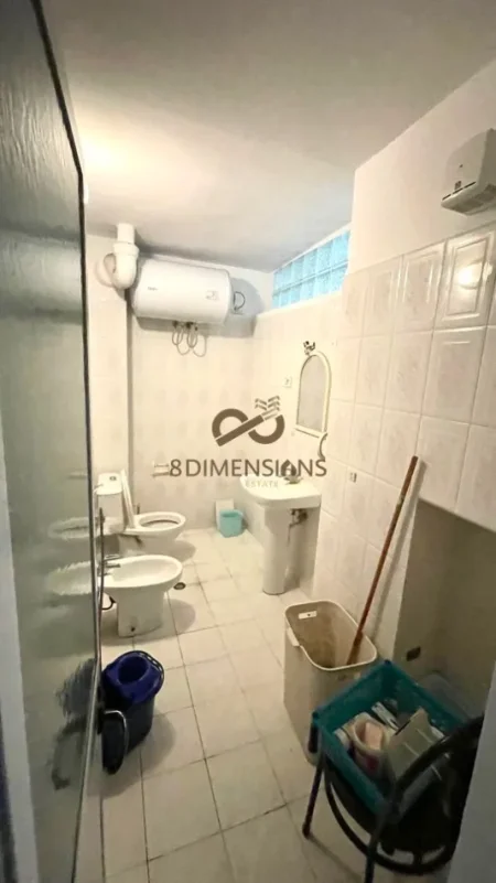 Tirane, jepet me qera apartament 2+1 Kati 3, 71 m² 500 € (brryli)