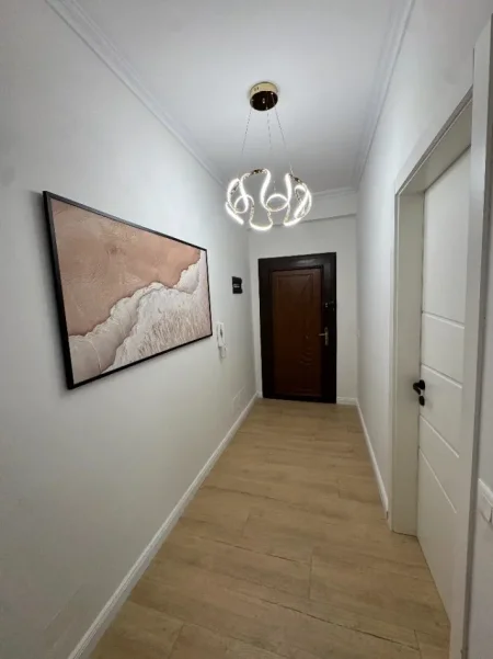 Tirane, jepet me qera apartament 1+1 Kati 3, 60 m² 500 € (Astir)