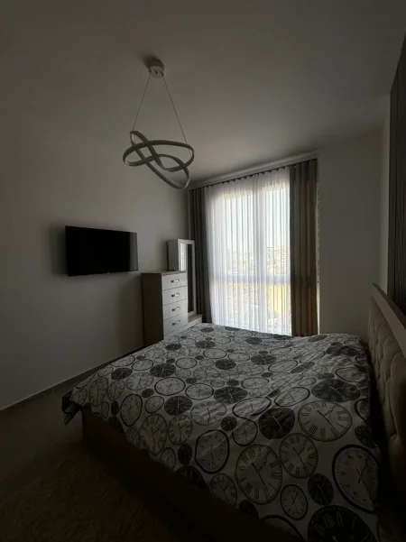 Tirane, jepet me qera apartament 1+1 Kati 5, 72 m² 600 € (Rruga Vjosa)