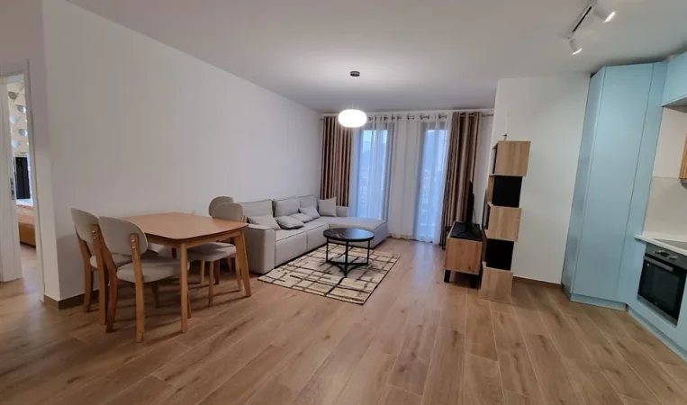 Tirane, jepet me qera 2+1 Kati 8, 100 m² 750 € 