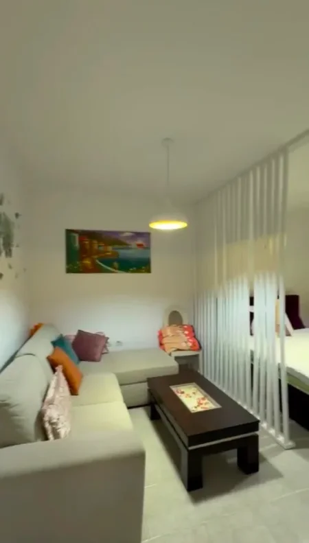 Tirane, shitet garsonier Studio , 47 m² (21 dhjetori)
