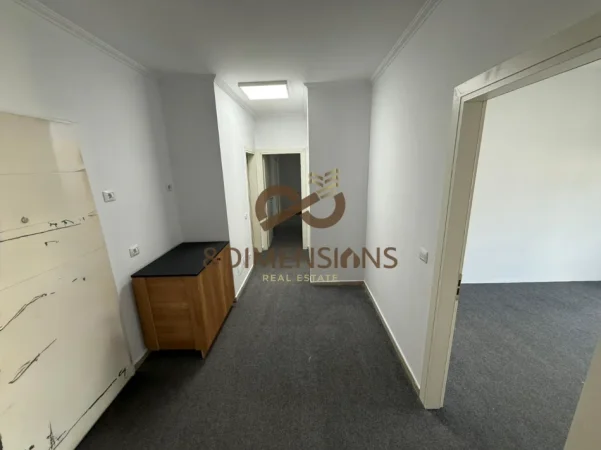 Tirane, jepet me qera ambjent biznesi Kati 6, 140 m² 1.300 € (zogu i zi)