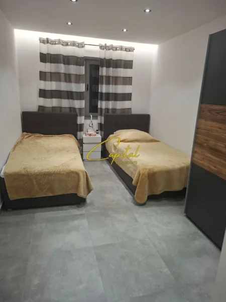Tirane, jepet me qera apartament 1+1 Kati 1, 70 m² 750 € (KOMUNA E PARISIT)
